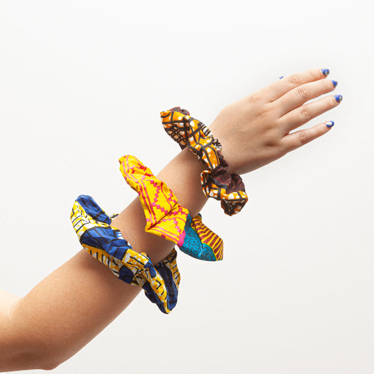 Coletero hecho a mano de tela Wax